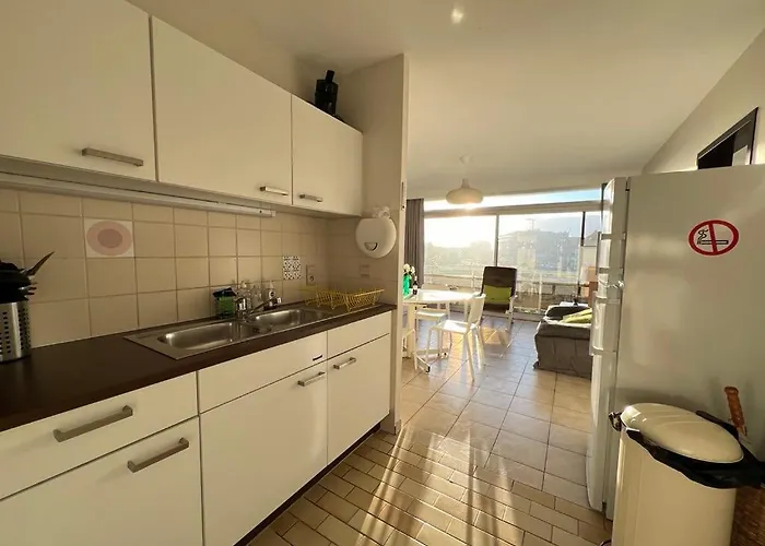 Apartment Residentie Astrid Met Private Parking Bredene