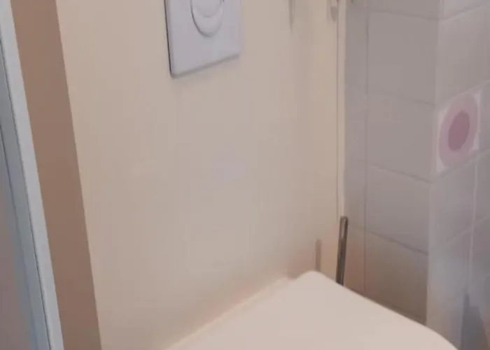 Residentie Astrid Met Private Parking * Bredene